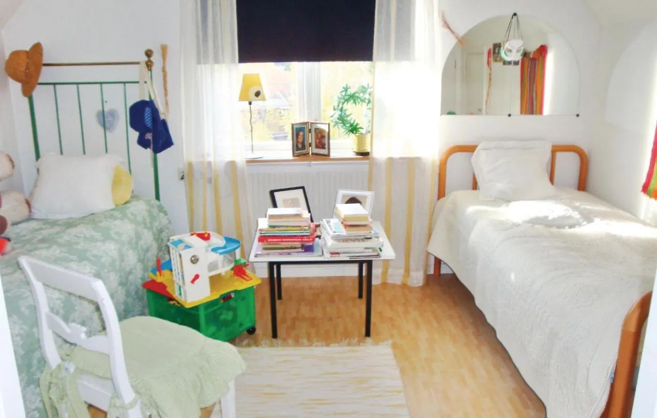 Lovely Home In Spanga With Kitchen Stoccolma 0*,
